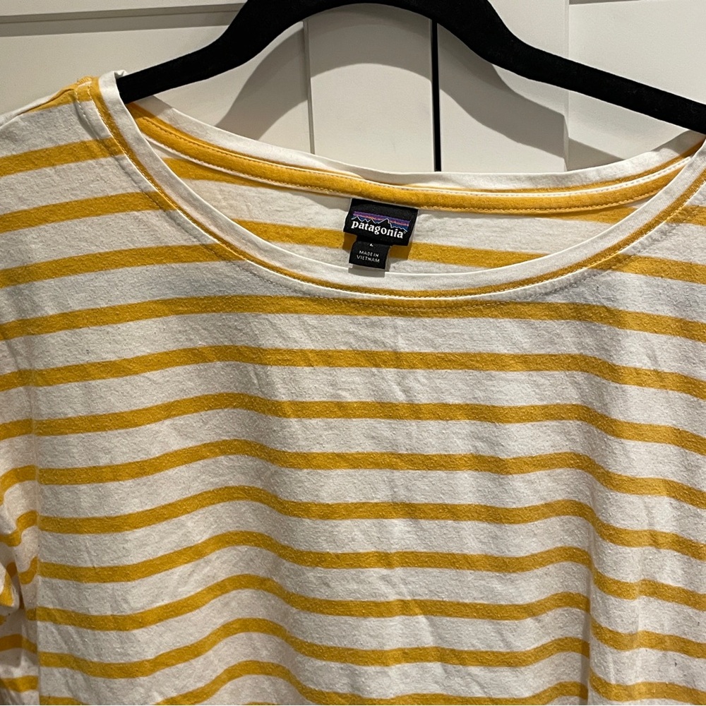 Patagonia Yellow and White Striped Boat neck Shirt size large, 

100% cotton - Picture 2 of 9